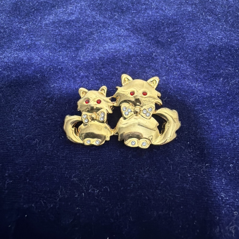 Vtg Figural Brooch Kitten Cat Red Clear Rhinestone Gold Tone
